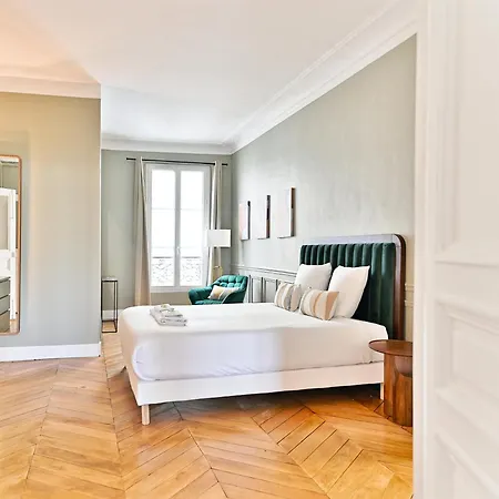 Spacious 4 Bedrooms - 11th With Style Apartment Paris